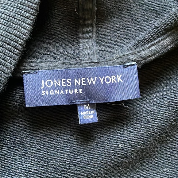 Three Quarter Sleeve Double Breasted Hoodie - Picture 3 of 3